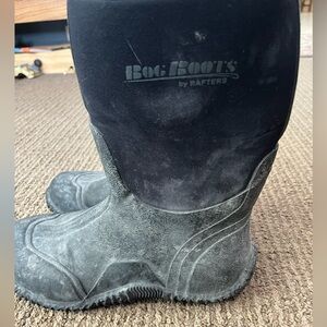 Men’s bogs. Size 9.